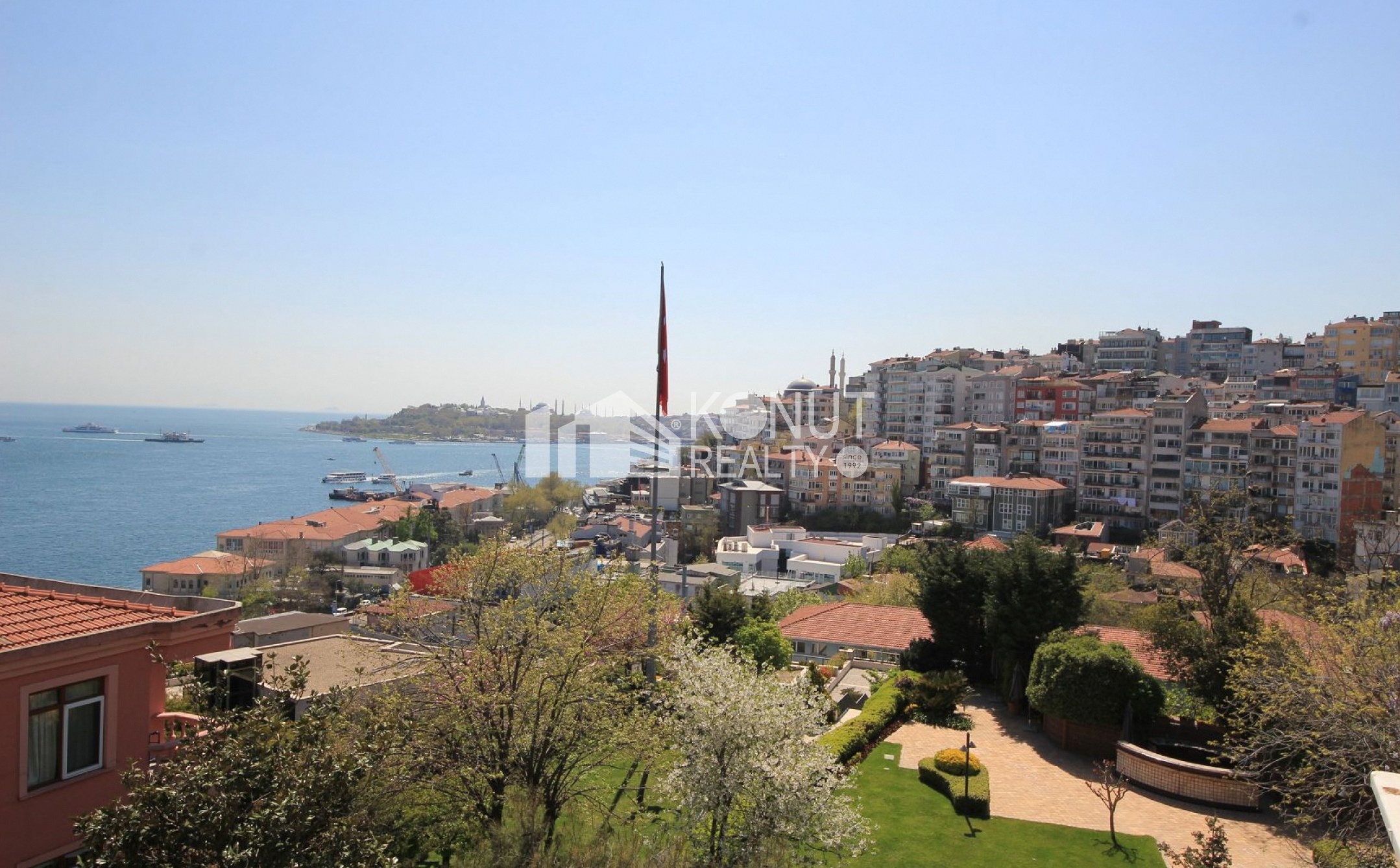 Panoramik Boğaz Manzaralı, Yenilenmiş 3+1 Lüks Daire